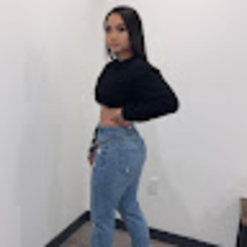 Meet your Posher, Daisja